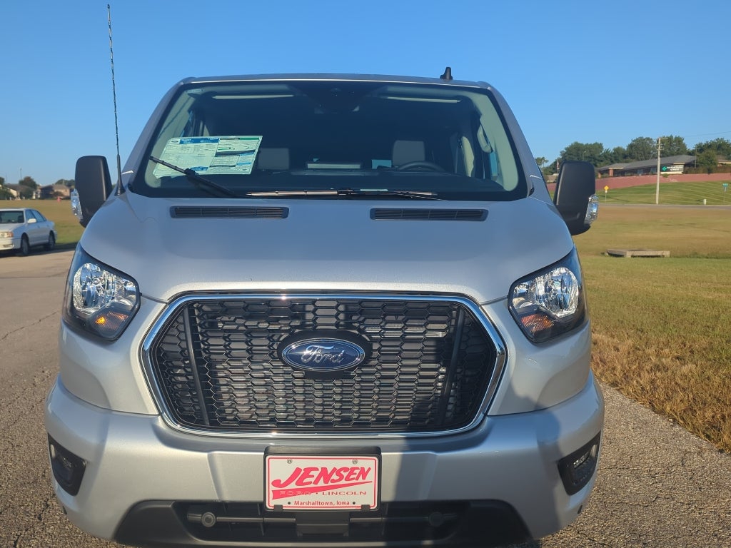 2025 Ford Transit Wagon XLT 12 Passenger