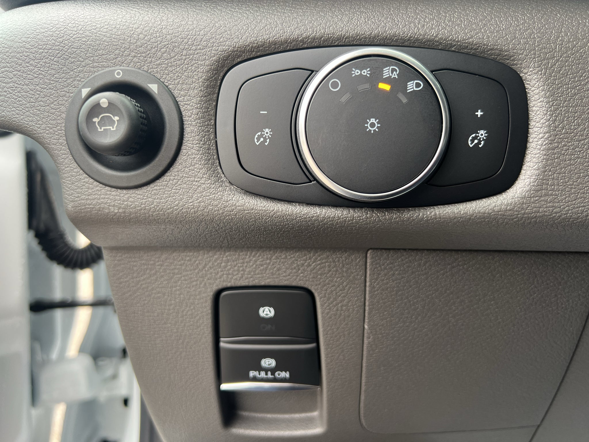 2027 Ford Transit Wagon XL 15 Pass