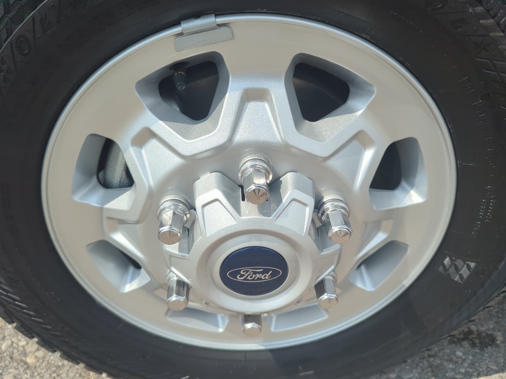 2025 Ford Transit Wagon XLT 15 Passenger