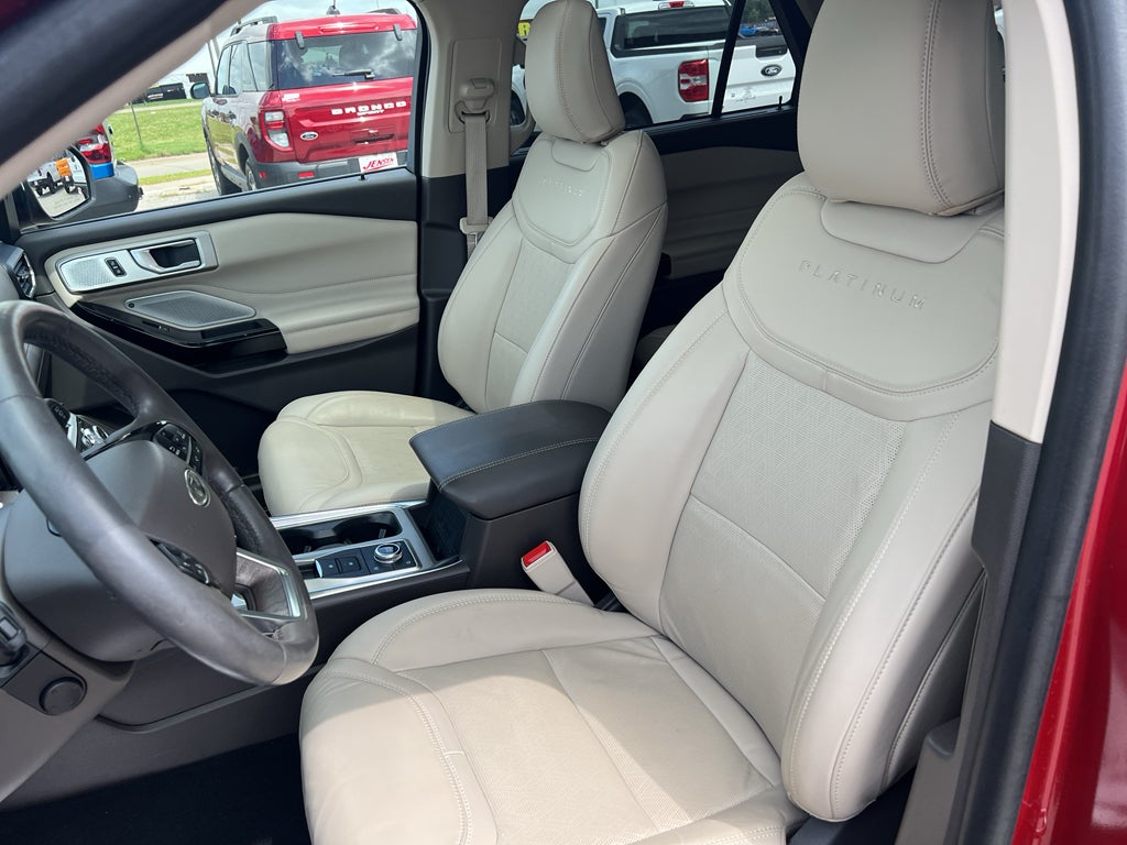2023 Ford Explorer Platinum