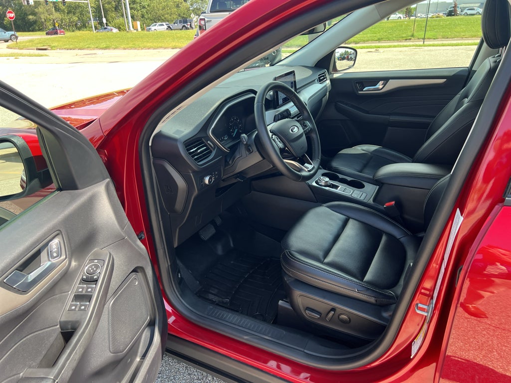 2021 Ford Escape SEL
