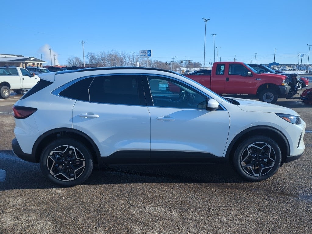 2026 Ford Escape Platinum