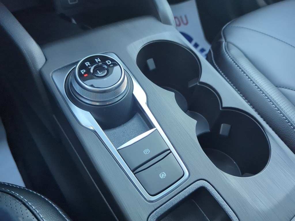 2026 Ford Escape Platinum