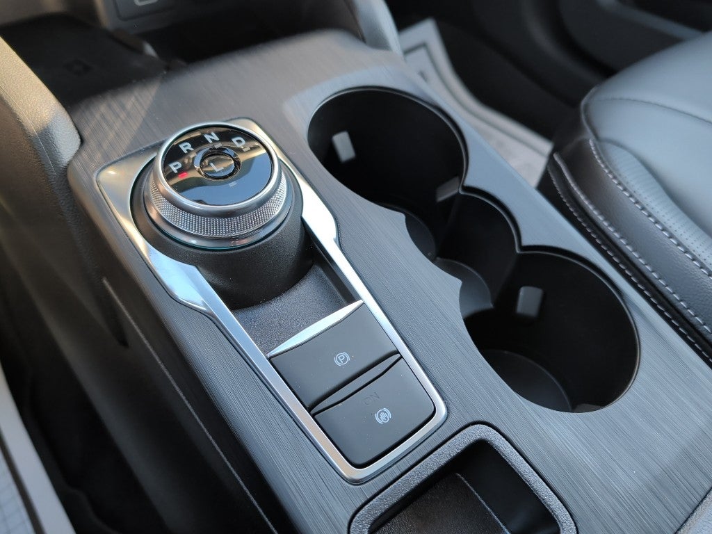 2026 Ford Escape Platinum