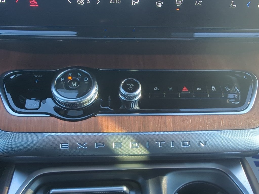 2025 Ford Expedition MAX King Ranch