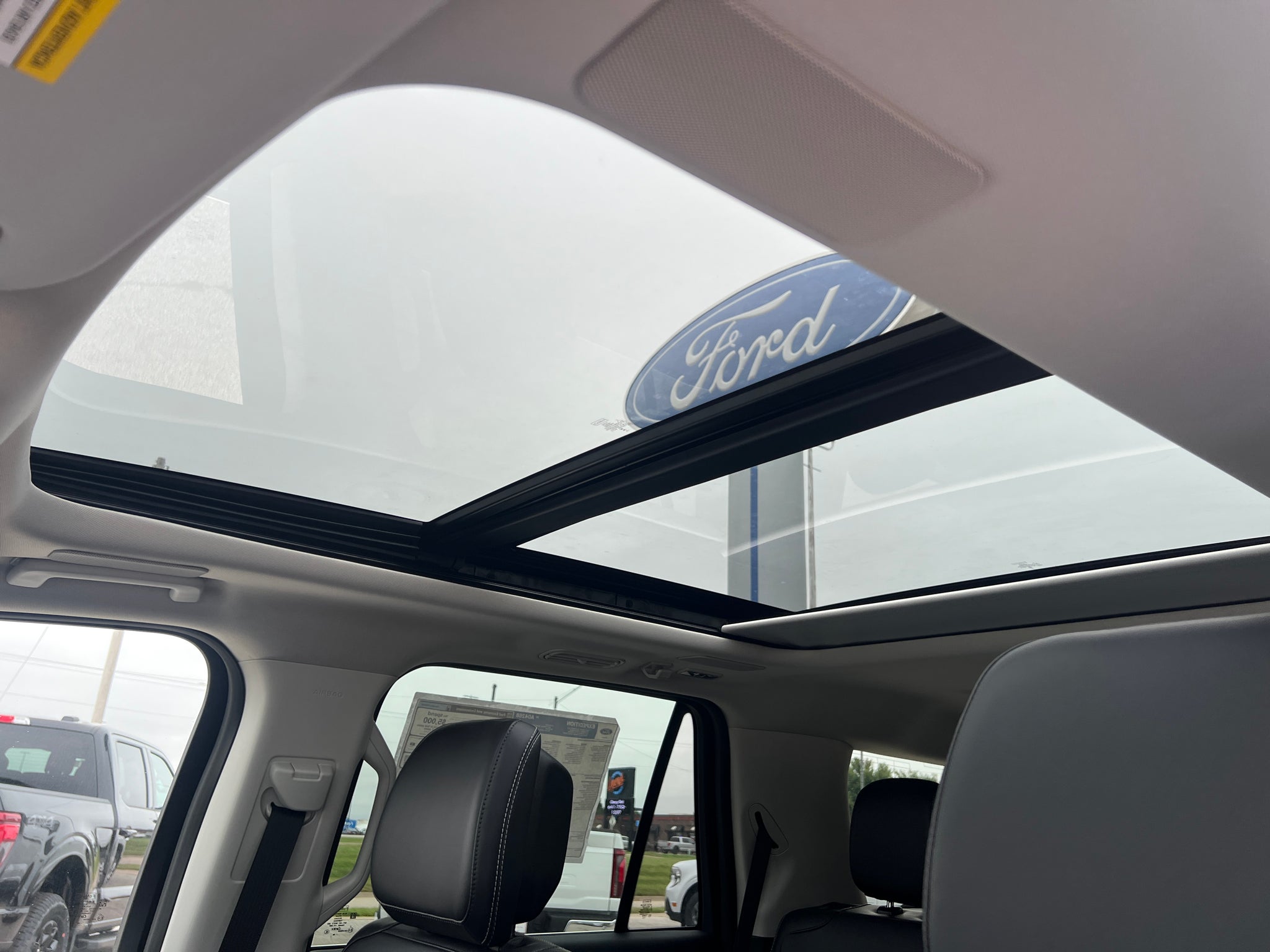 2027 Ford Expedition Platinum