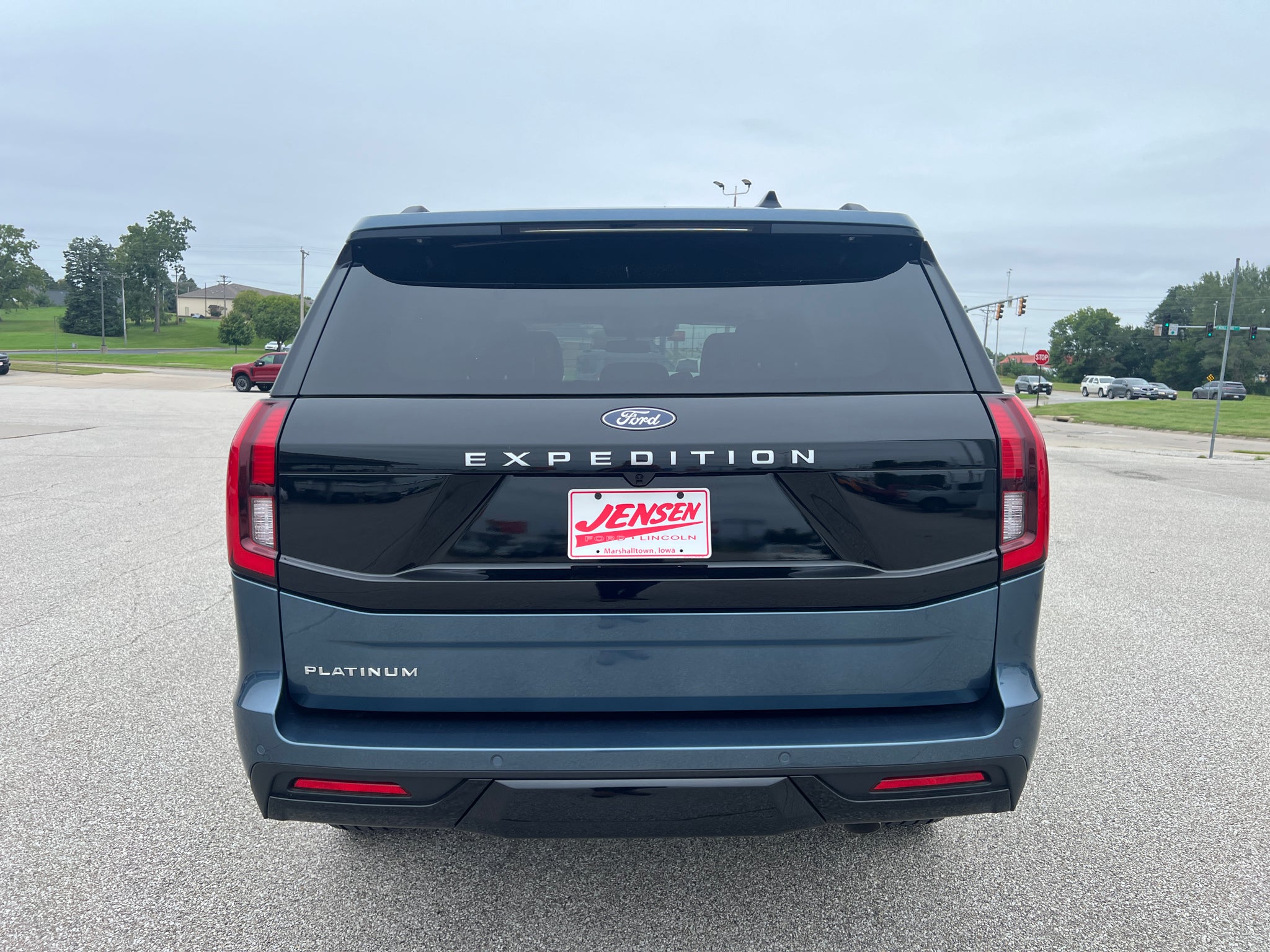 2027 Ford Expedition Platinum