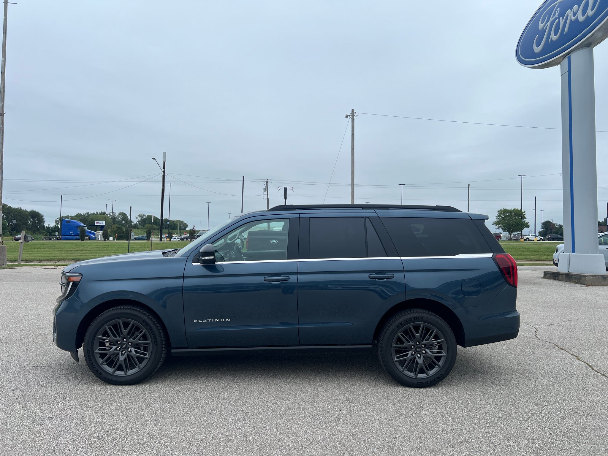 2027 Ford Expedition Platinum