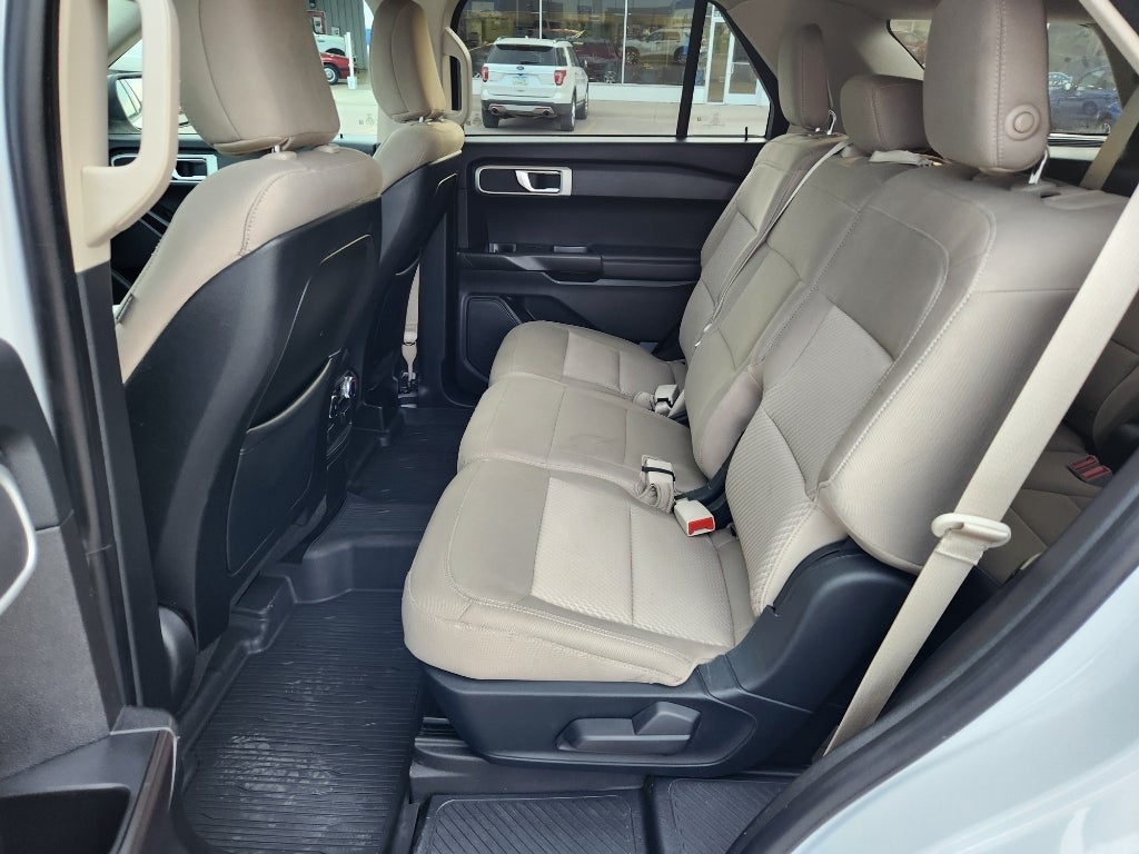 2020 Ford Explorer Base