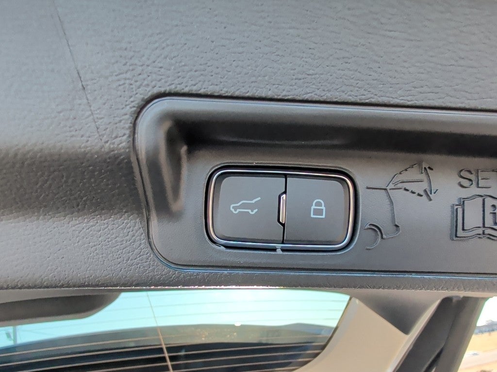 2026 Ford Explorer Active (100A)