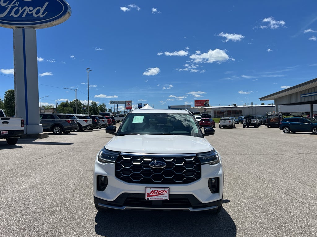 2025 Ford Explorer Platinum
