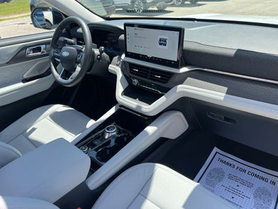2025 Ford Explorer Platinum