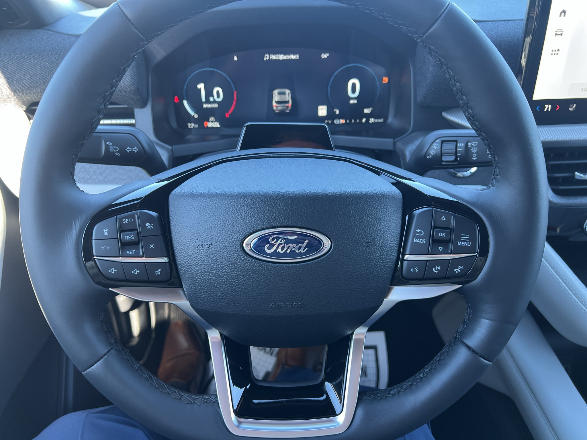 2027 Ford Explorer Platinum
