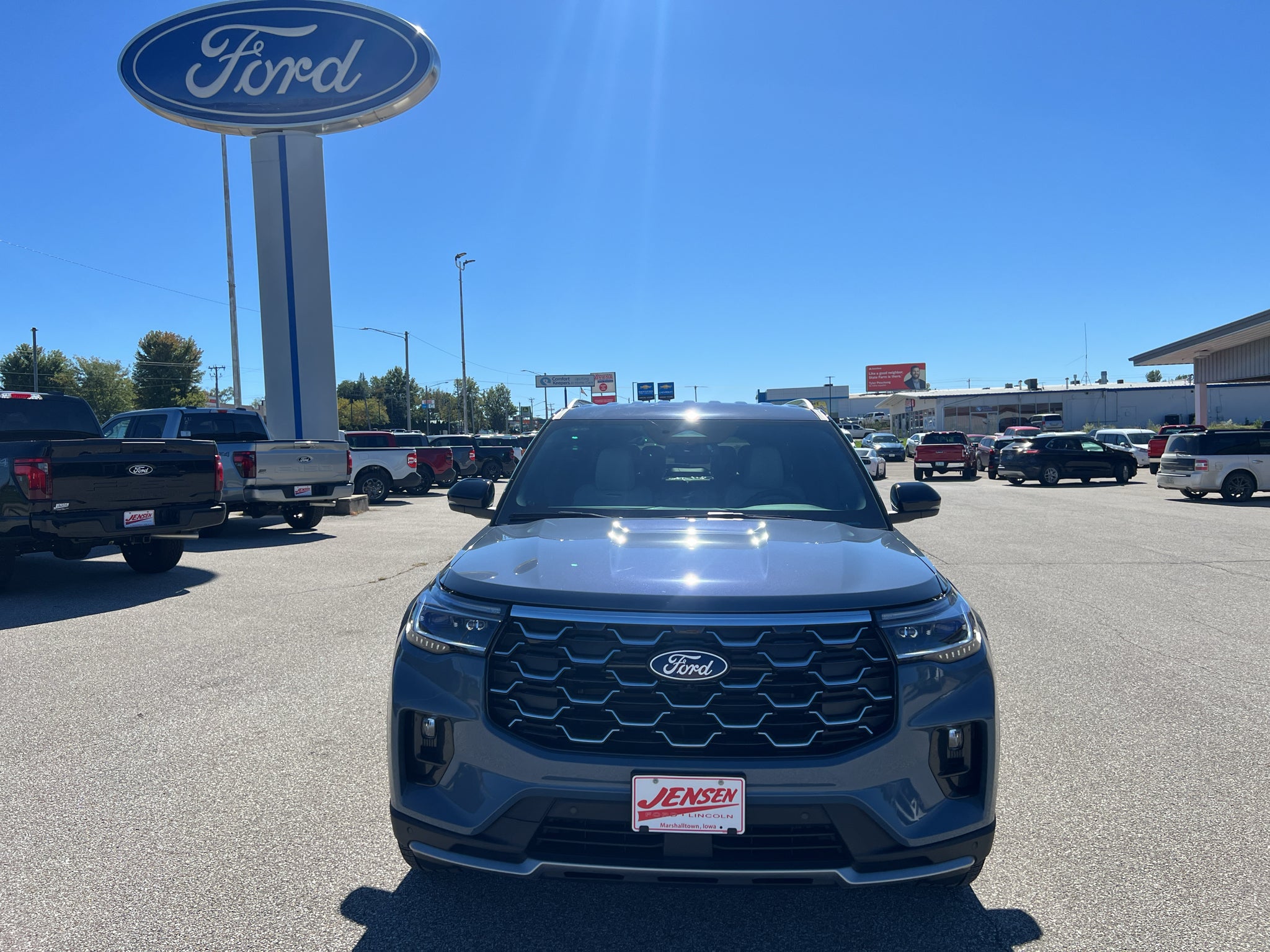 2027 Ford Explorer Platinum