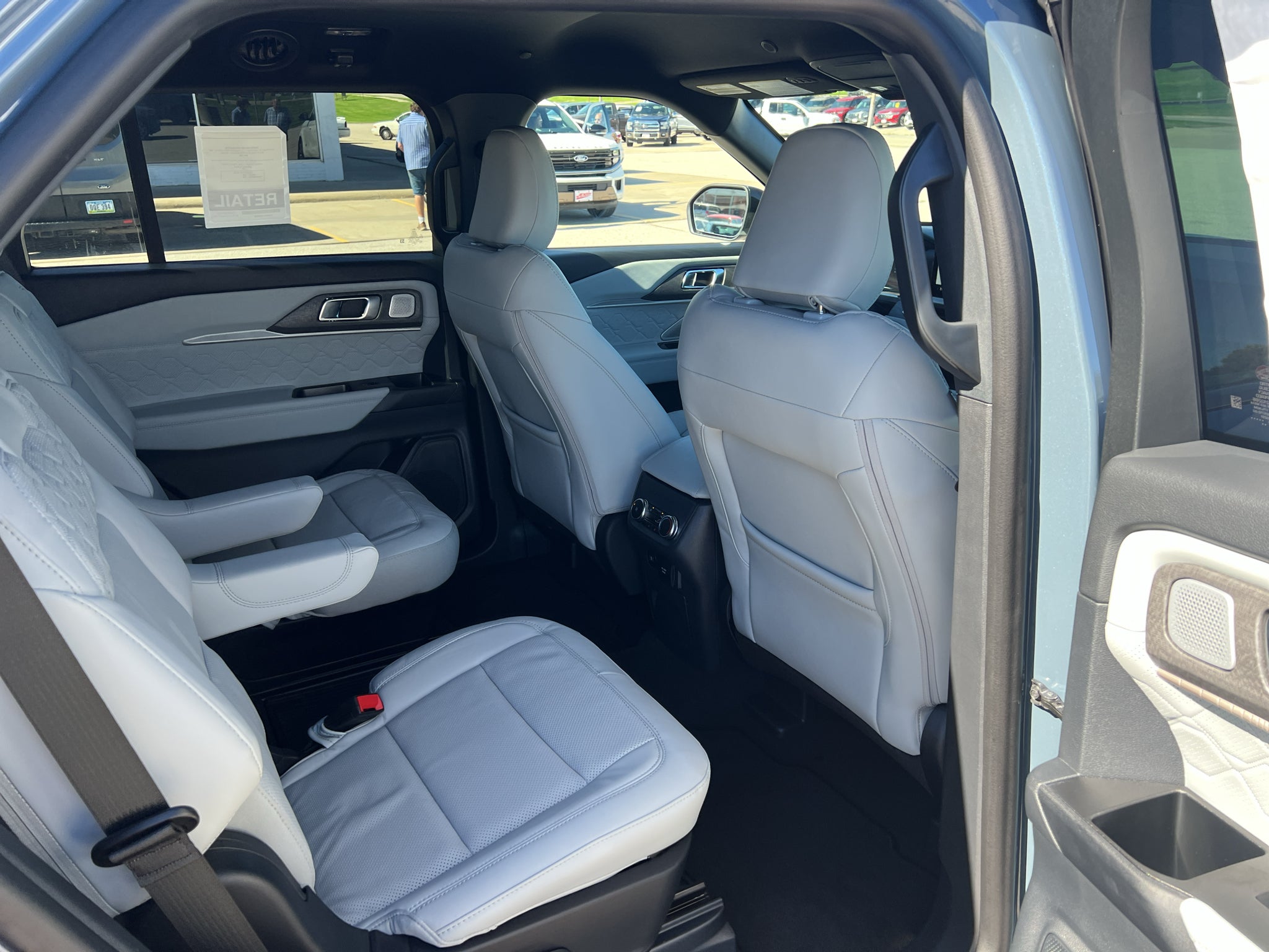2027 Ford Explorer Platinum