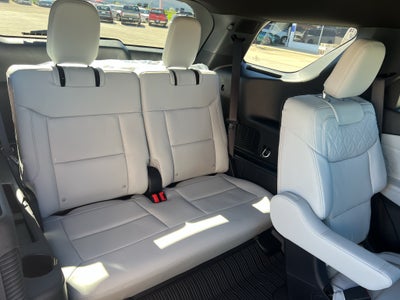 2027 Ford Explorer Platinum