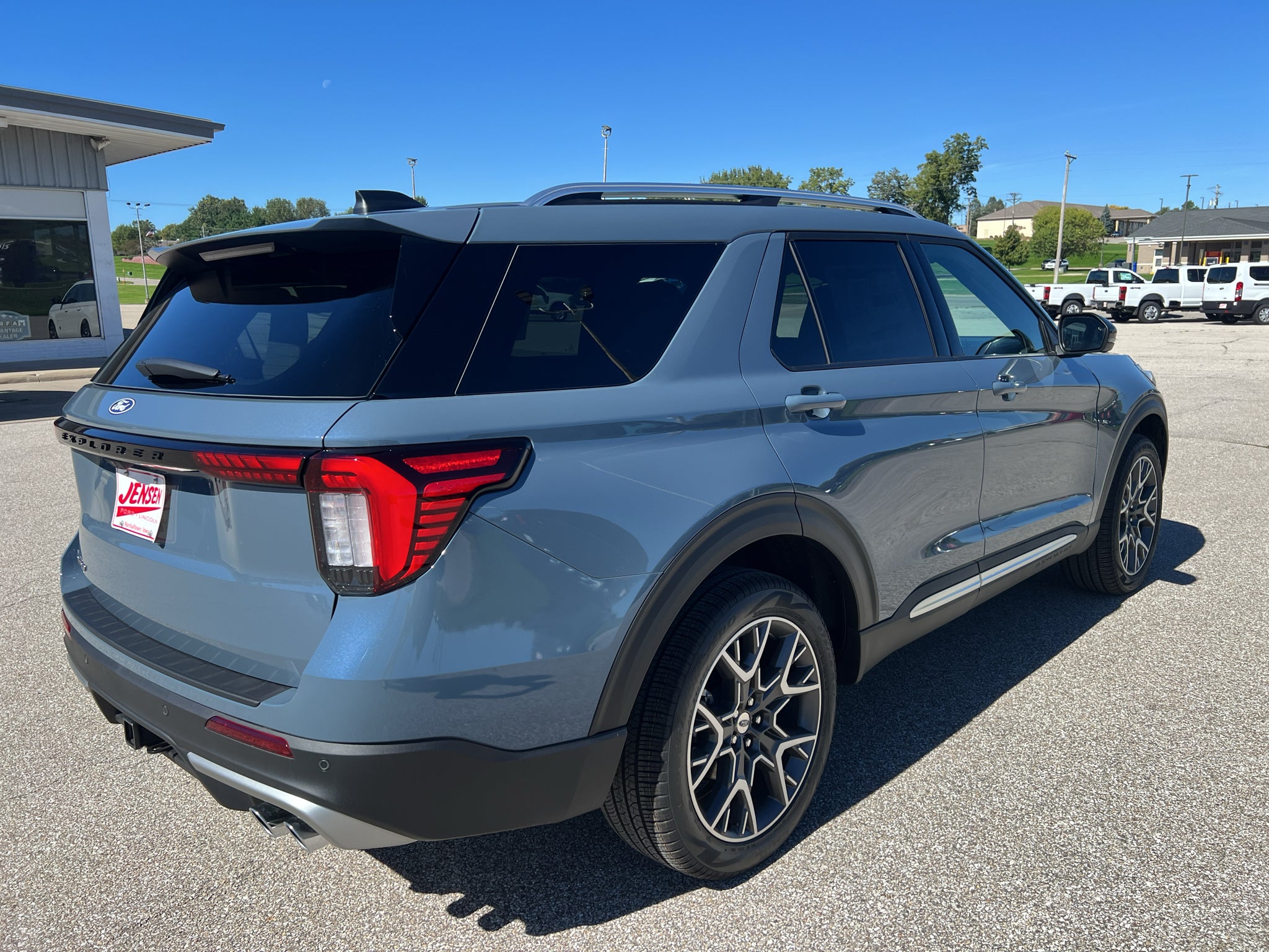 2027 Ford Explorer Platinum