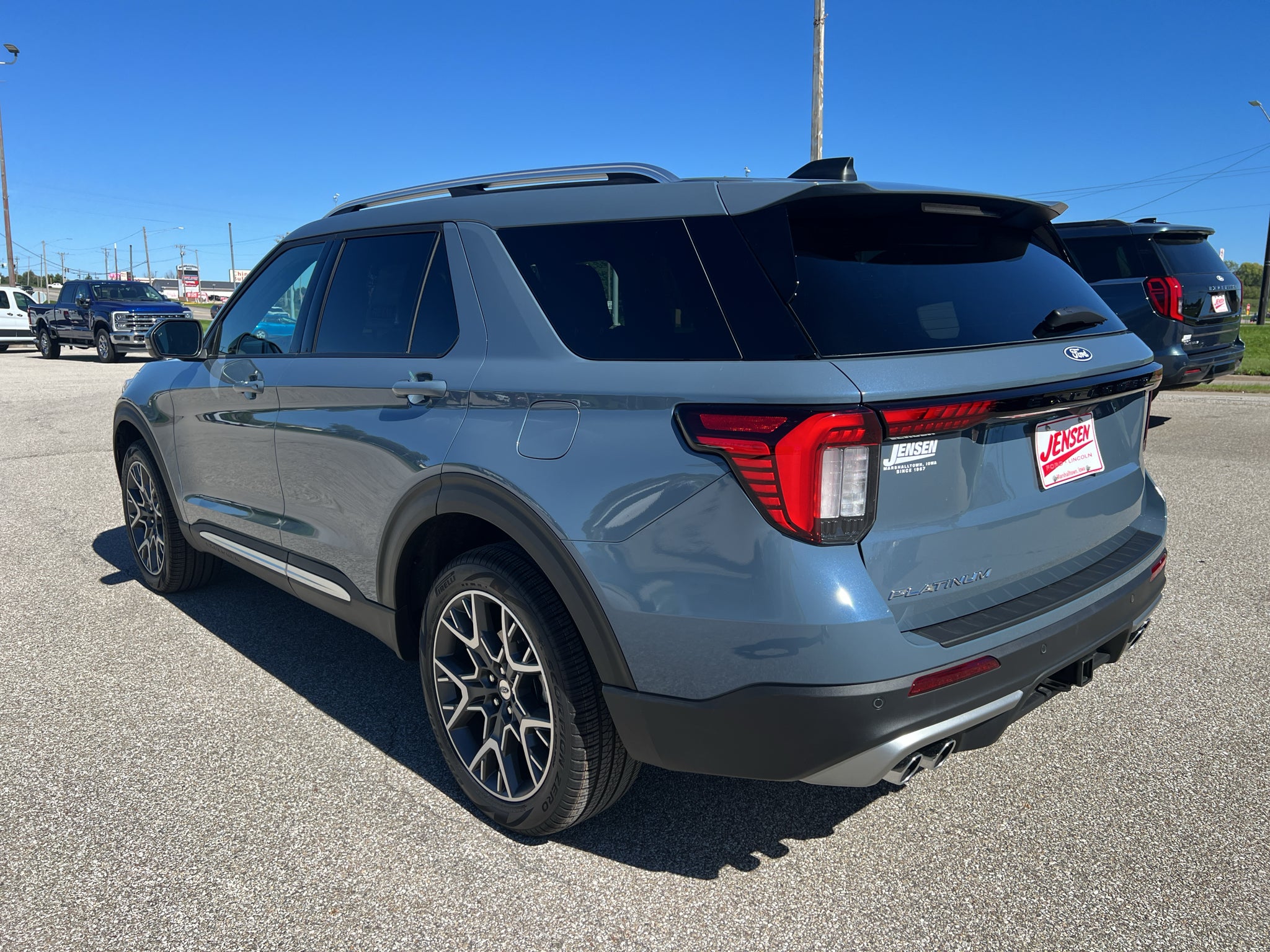 2027 Ford Explorer Platinum
