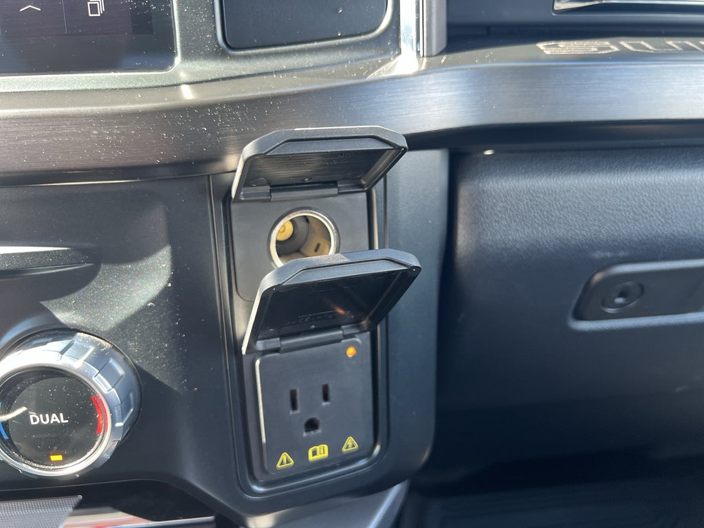 2023 Ford F-350 LARIAT