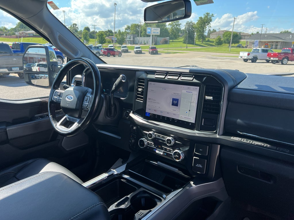 2023 Ford F-350 LARIAT