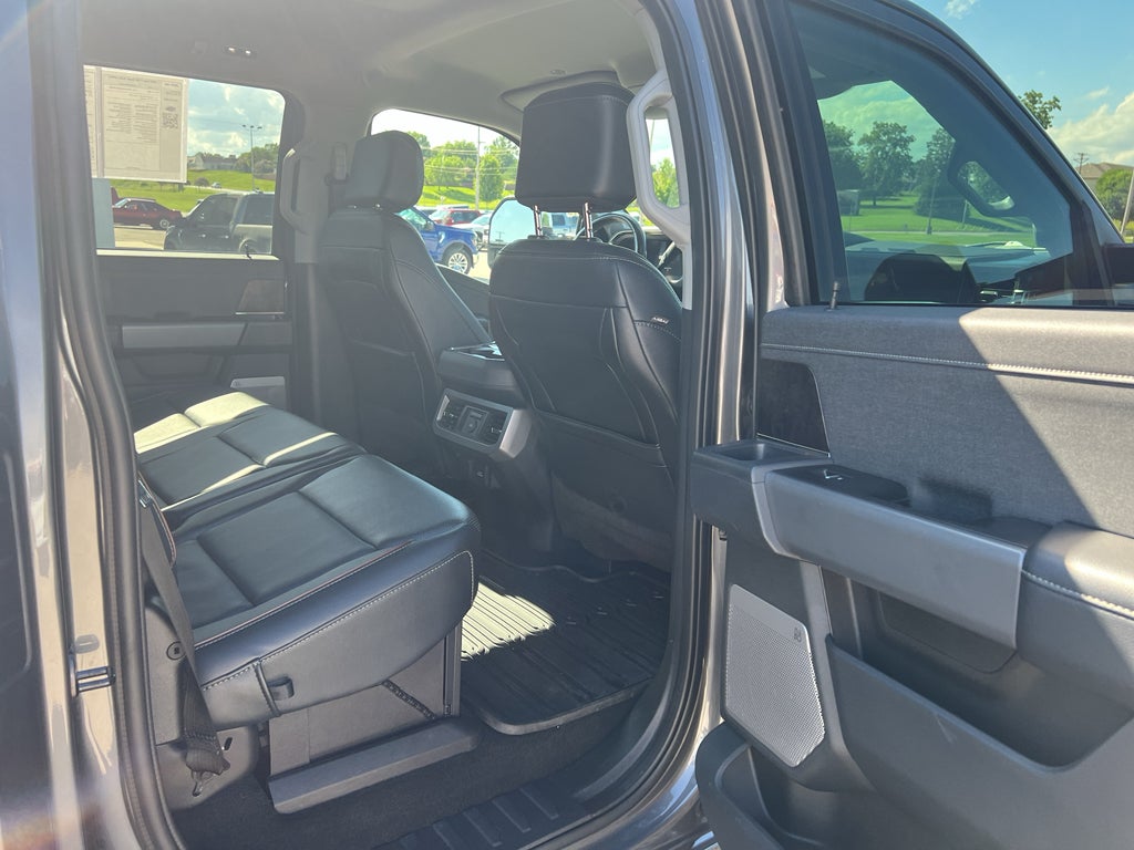 2023 Ford F-350 LARIAT