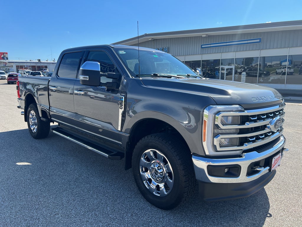 2023 Ford F-350 LARIAT