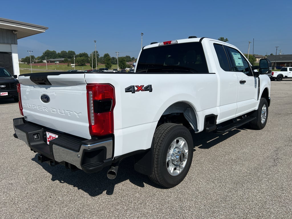 2026 Ford F-350 XLT