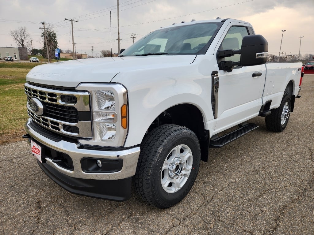 2026 Ford F-350 XLT