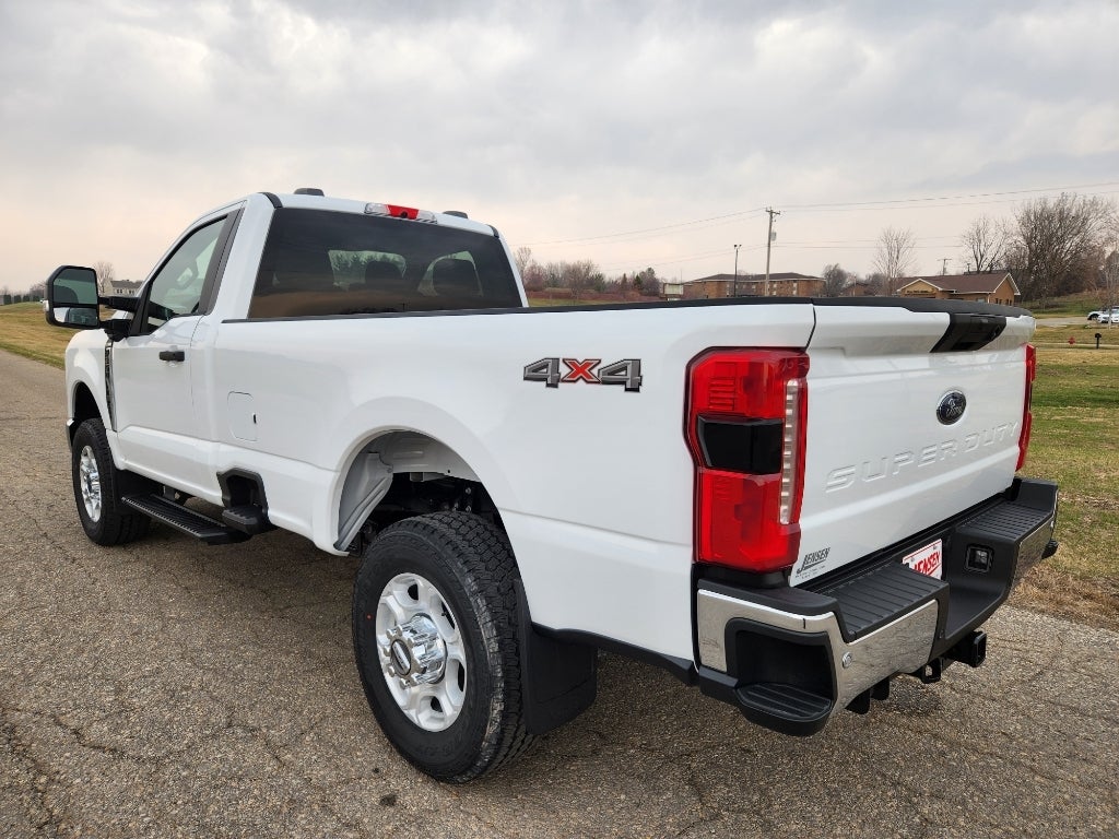 2026 Ford F-350 XLT