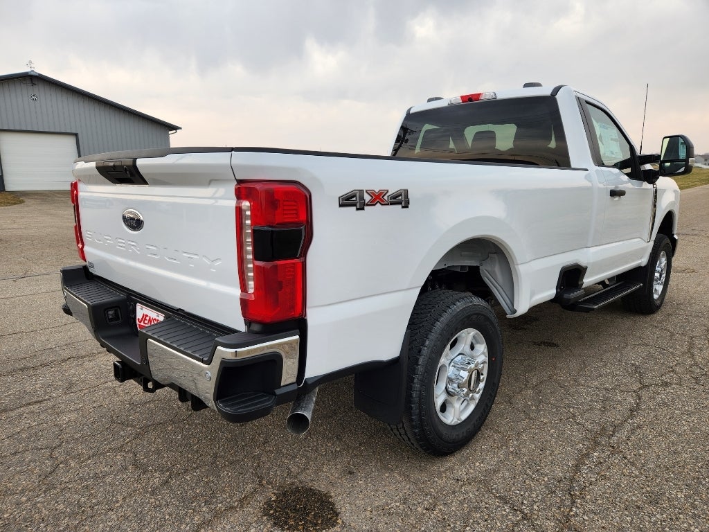2026 Ford F-350 XLT