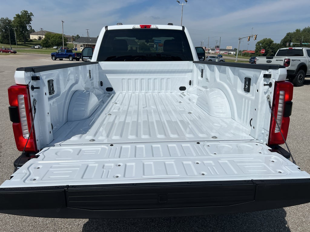 2026 Ford F-350 XLT