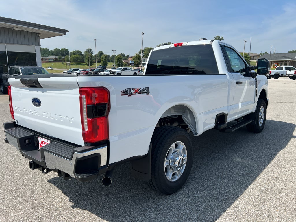 2026 Ford F-350 XLT