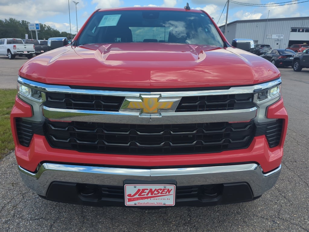 2024 Chevrolet Silverado LT