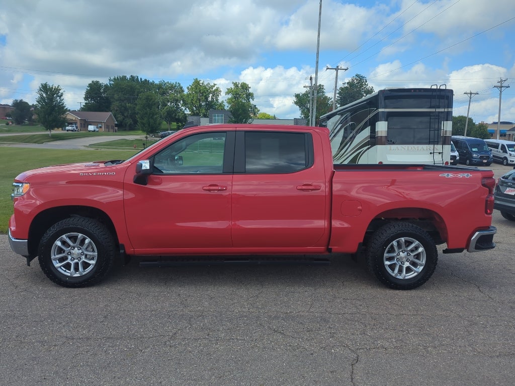 2024 Chevrolet Silverado LT