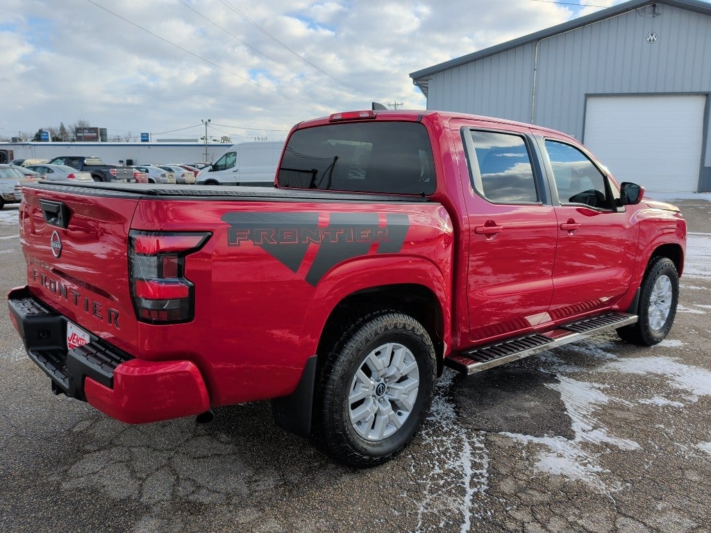 2022 Nissan Frontier SV