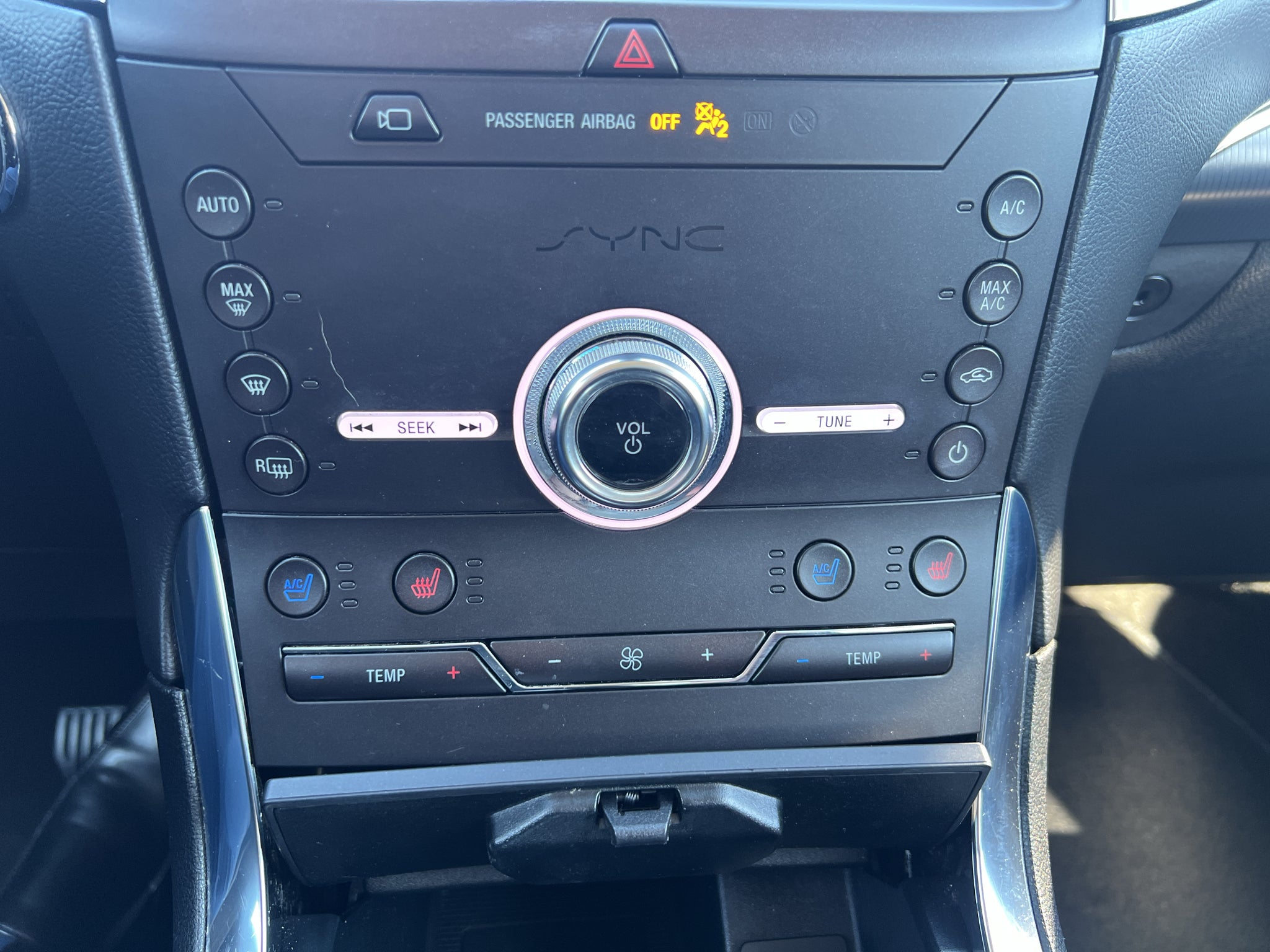 2020 Ford Edge Titanium