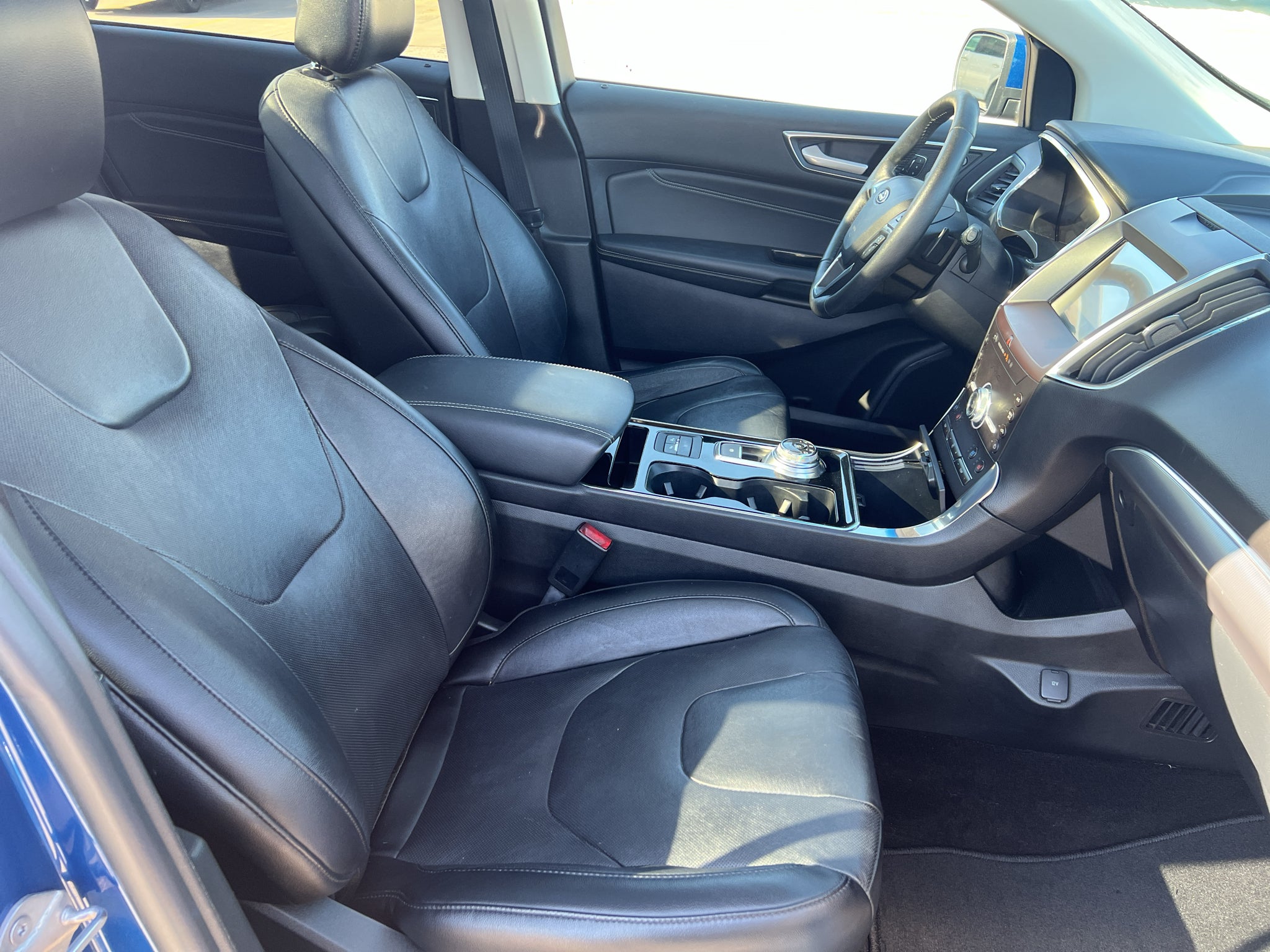 2020 Ford Edge Titanium