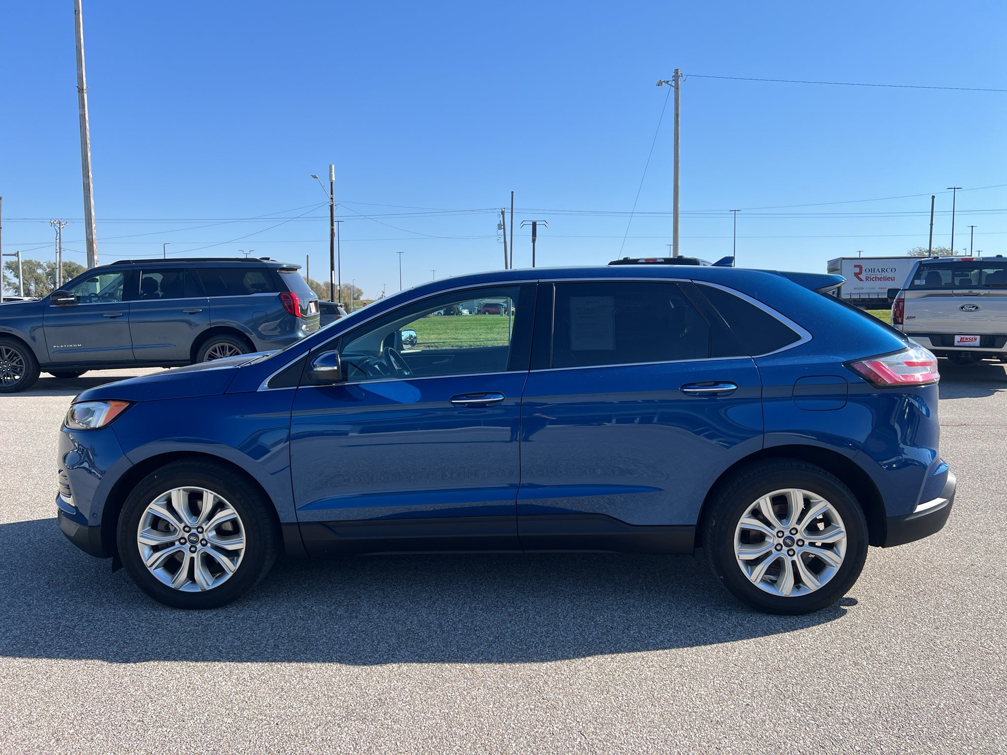 2020 Ford Edge Titanium