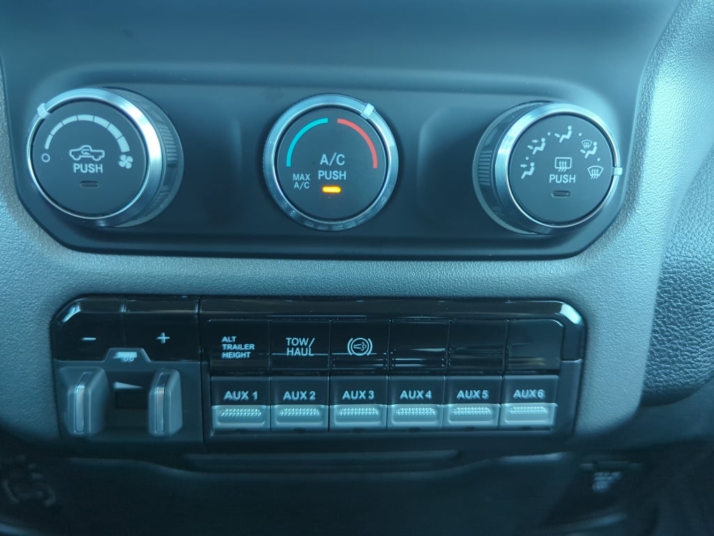 2020 RAM 3500 Big Horn Dually