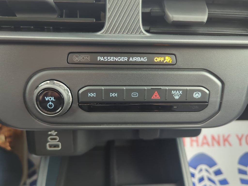 2025 Ford Maverick XL HYBRID FWD