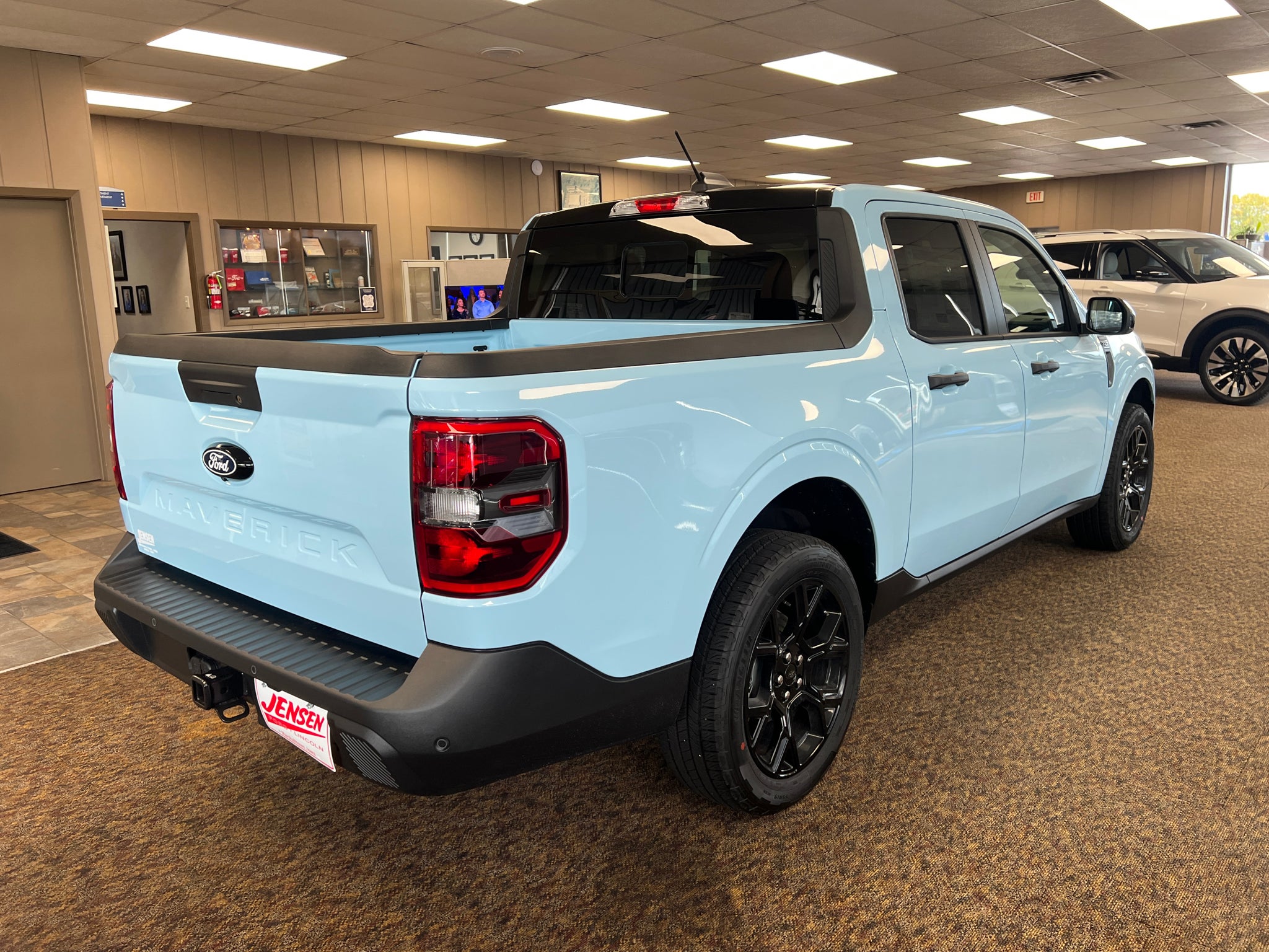 2026 Ford Maverick XLT AWD Hybrid